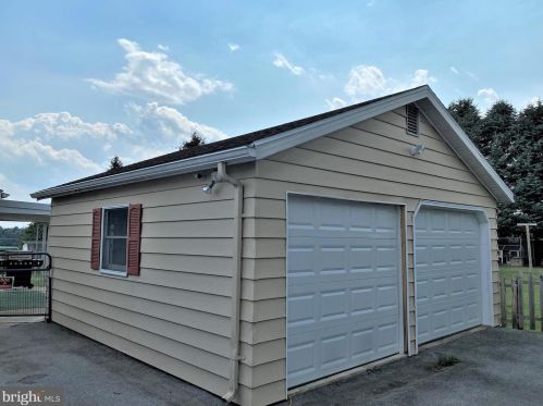 223 7th St, Mc Connellsburg, PA 17233-8787