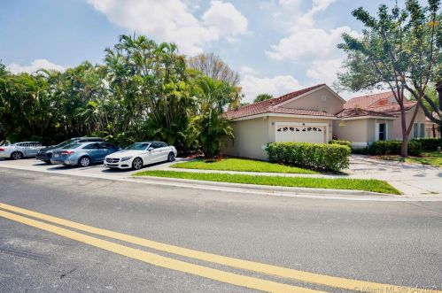 1501 149th Ave, Hollywood FL  33027-2321 exterior