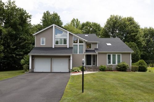 20 Del Prado Dr, Bristol CT  06010-2333 exterior