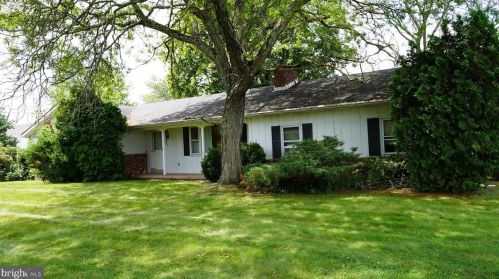 252 Main St, Richlandtown, PA 18955-1026