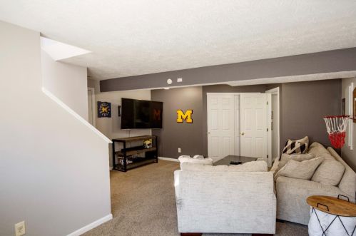 39 Amelia Park Dr, Amelia OH  45102-1898 exterior