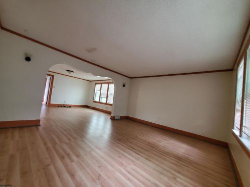 689 Case Ave, Saint Paul, MN 55106-3701