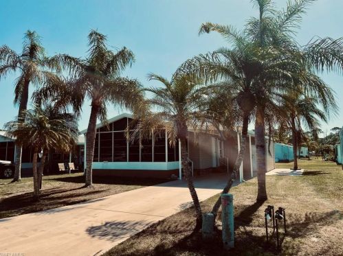 10370 Wales Loop, Bonita Springs, FL 34135-6600