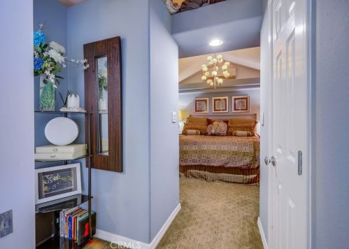 24 Bolivar St, Newport Beach CA  92663-4420 exterior