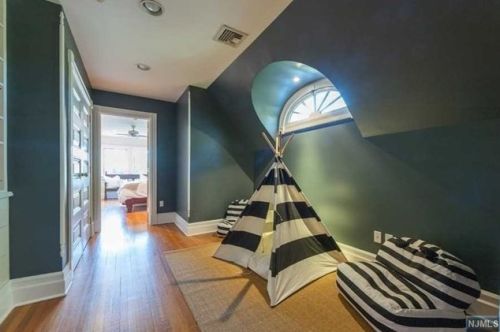 640 Ridgewood Ave, Ridgewood NJ  07450-3311 exterior