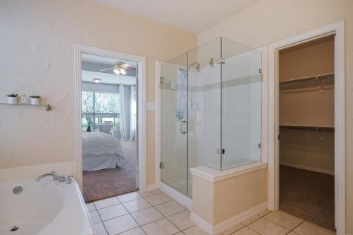 5216 Water Oak Dr, Lewisville TX  75028-1099 exterior