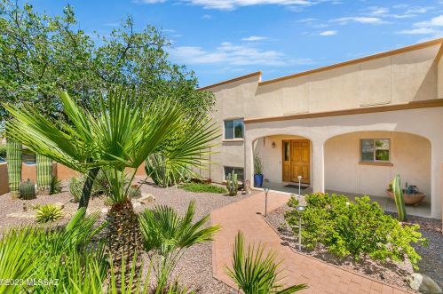 2980 Camino Perritos, Tucson, AZ 85745-1602