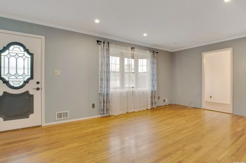 176 Whitetail Ln, Central Islip, NY 11722-2512