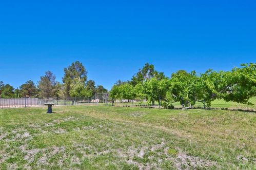 14065 Wimbleton Dr, Victorville, CA 92395-4356