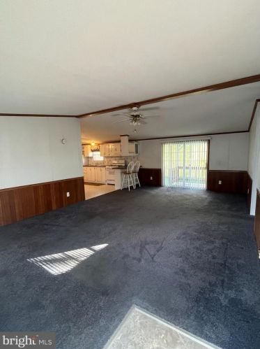 5437 Barclay Ct, Macungie, PA 18062-8610