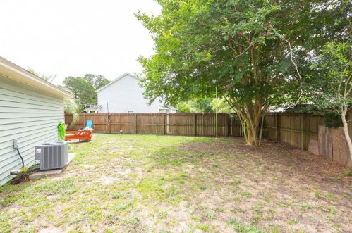 1384 Thayer Hall Dr, Mount Pleasant SC  29466-9480 exterior