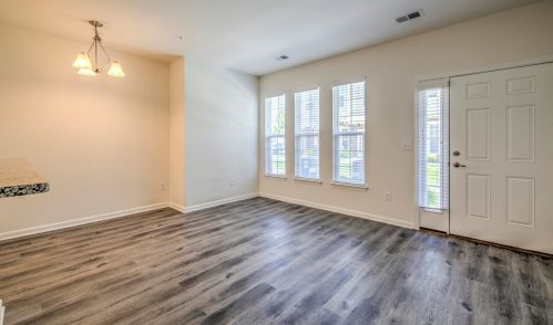 20 Kyle Dr, Tinton Falls NJ  07712-7536 exterior