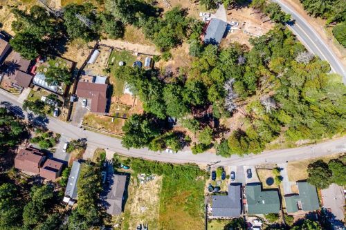 26670 Hawk Ter, Willits CA  95490-8913 exterior