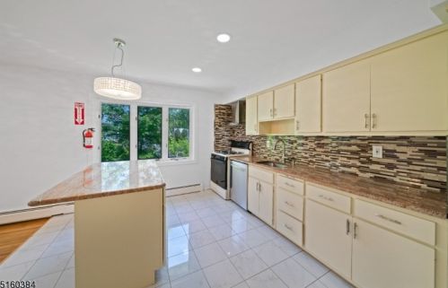 12 Wolf Pl, Parsippany NJ  07054-1626 exterior