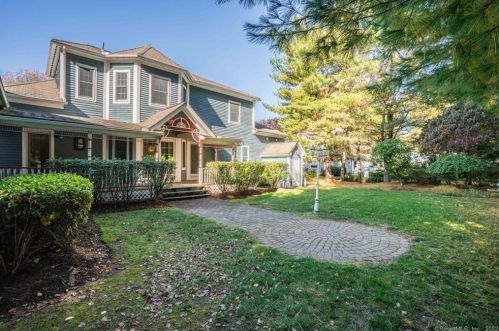 131 Pierce Blvd, Windsor, CT 06095-4744