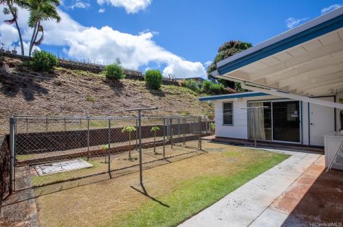 98-1260 Mahipua St, Aiea HI  96701-3433 exterior