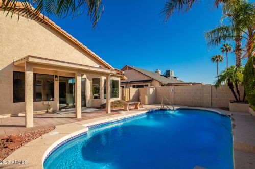 19448 36th St, Phoenix AZ  85050-3941 exterior