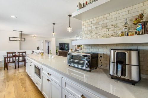 237 Eucalyptus Dr, Redlands CA  92373-7122 exterior