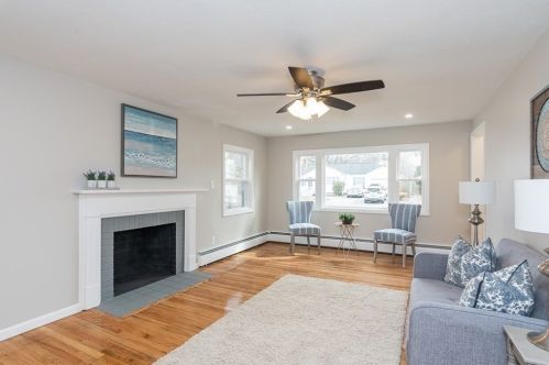 109 Bretton Rd, Springfield MA  01119-2805 exterior