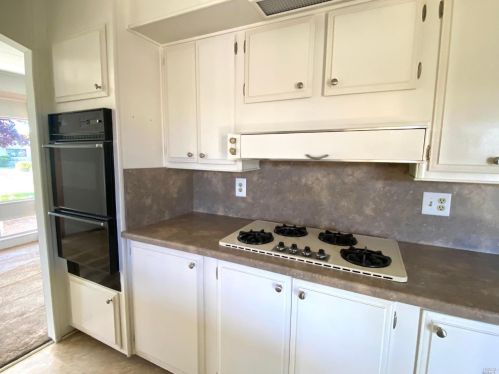 183 Westgate Cir, Santa Rosa CA  95401-9026 exterior