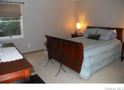 48 Heights Rd, Stony Point NY  10980-1538 exterior