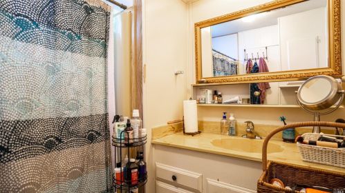 250 Hermosa Cir, Santa Rosa CA  95409-3237 exterior
