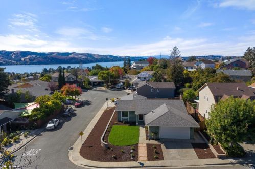 452 Lori Dr, Benicia, CA 94510-2662