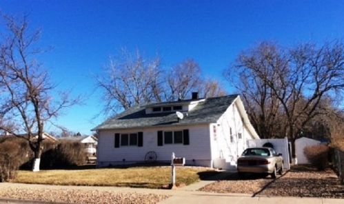 517 B St, Roscoe, NE 69153-2130