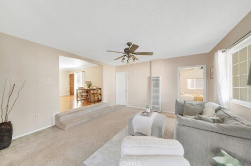 5609 Faculty Ave, Lakewood CA  90712-1815 exterior