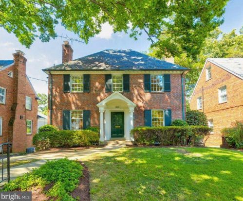 3245 Worthington St, Washington, DC 20015-2354