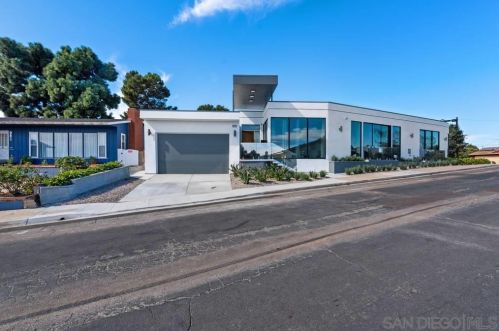 990 Tarento Dr, San Diego, CA 92106-2828