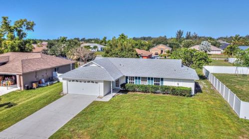 806 10th Pl, Cape Coral, FL 33909-0031