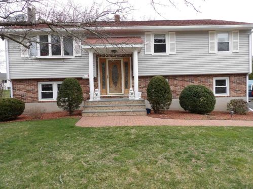 16 Rena Ave, Salem, NH 03079-2030