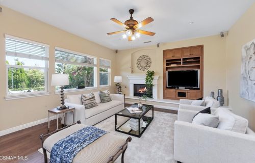 3824 Doheney Ct, Simi Valley CA  93063-0208 exterior