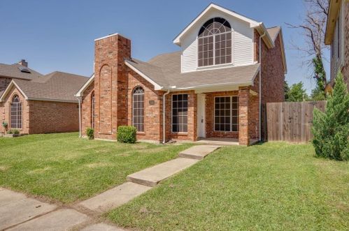 1806 Orchard Dr, Lewisville TX  75067-4910 exterior