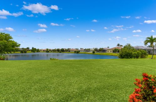 545 Lake Manatee Way, Port Saint Lucie FL  34986-1775 exterior