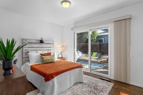 609 35th St, Manhattan Beach CA  90266-3427 exterior