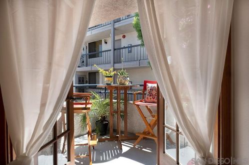 1159 Pacific Beach Dr, San Diego CA  92109-5149 exterior