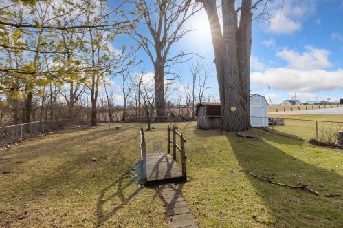 136 Prospect Ave, Bellefontaine OH  43311-1518 exterior
