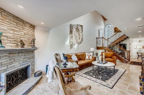 7535 Jerez Ct, Carlsbad CA  92009-7467 exterior