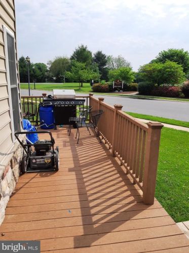 57 Perseverance Ln, Ephrata PA  17522-9159 exterior