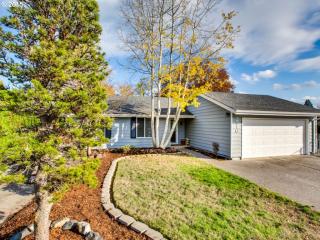 2310 Juniper Ave, Damascus, OR 97030