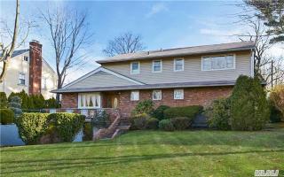 106 Long Dr, Hempstead, NY 11550-4717