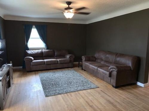 908 Sibley Ave, Litchfield MN  55355-3517 exterior