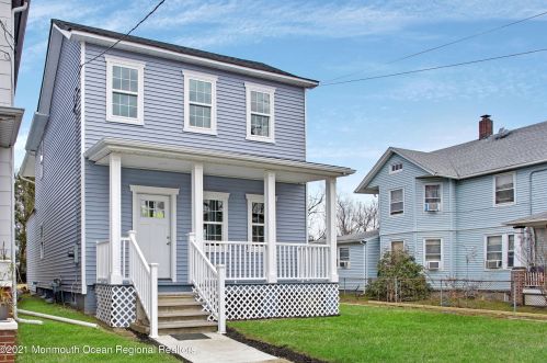9 Union Ave, East Freehold, NJ 07728-2320