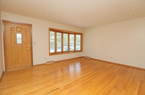 3224 Buckingham Rd, Sturtevant, WI 53177-2739