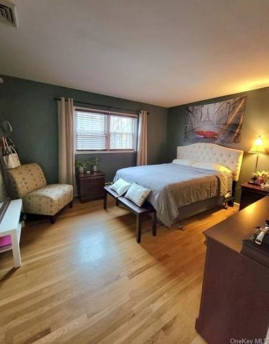 10 Lincoln Dr, Washingtonville NY  10992-1229 exterior