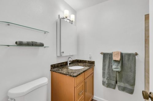 6912 Toluca Ln, Citrus Heights CA  95621-4321 exterior