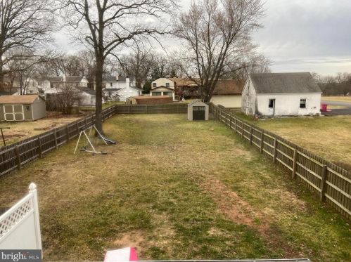 121 Hollywood Ave, Norristown PA  19403-1621 exterior