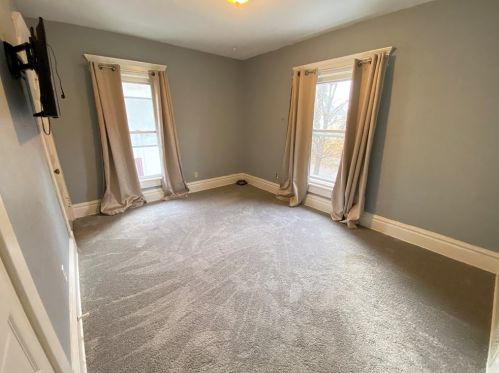 106 Plum St, Greenville PA  16125-1857 exterior